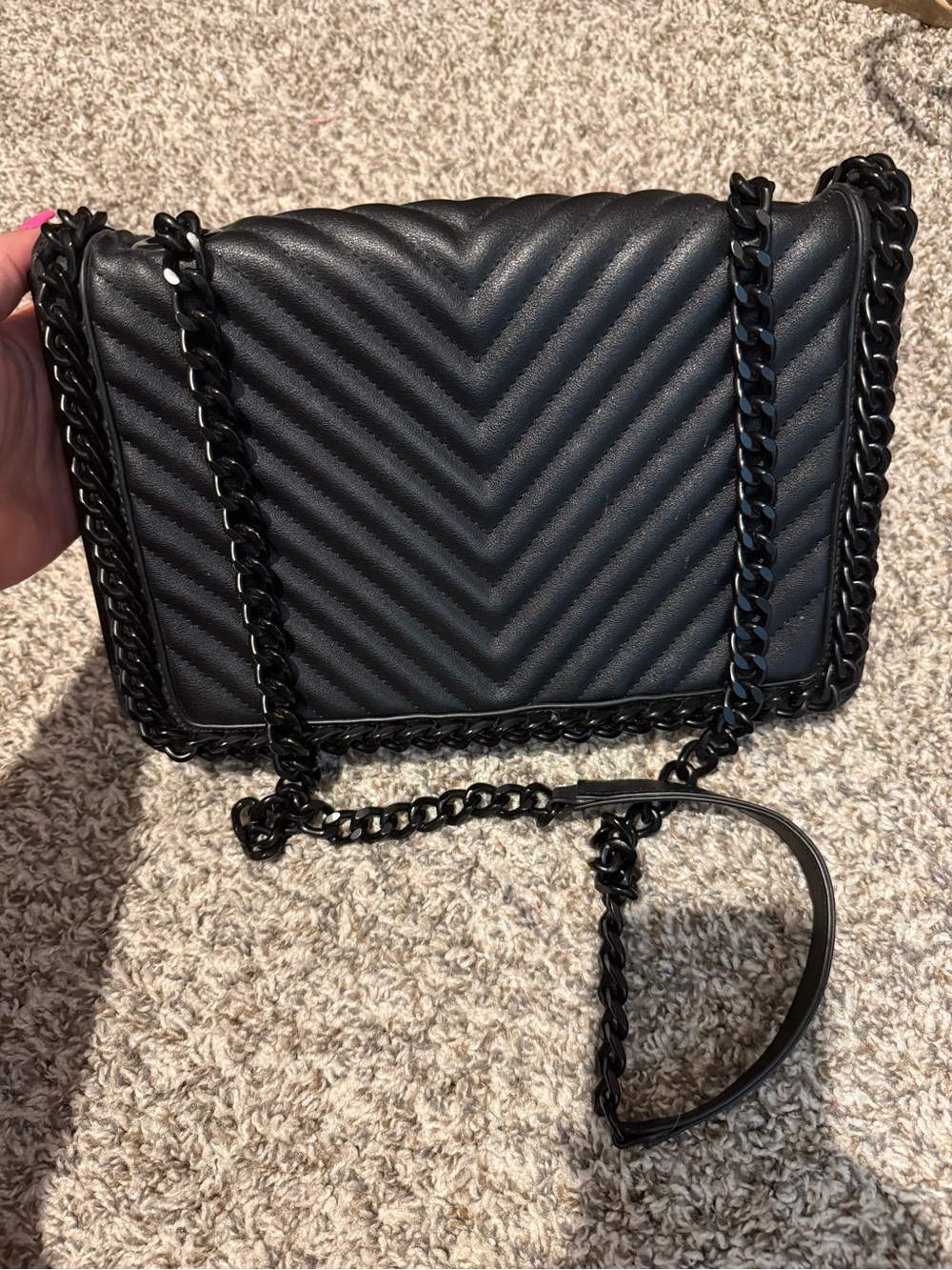 Aldo Black Quilted Chevron Chain Shoulder Bag